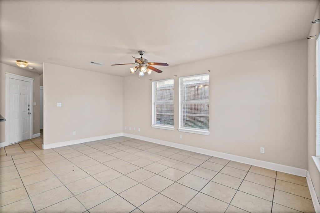 1503 Claremont CIR — photo 5