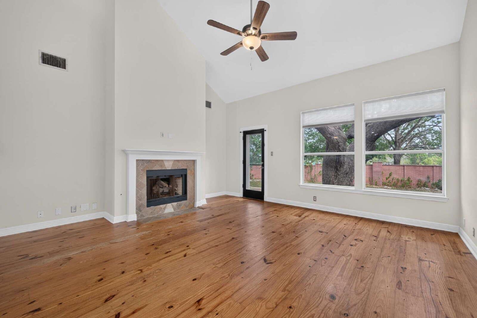 8109 Ganttcrest DR — photo 4