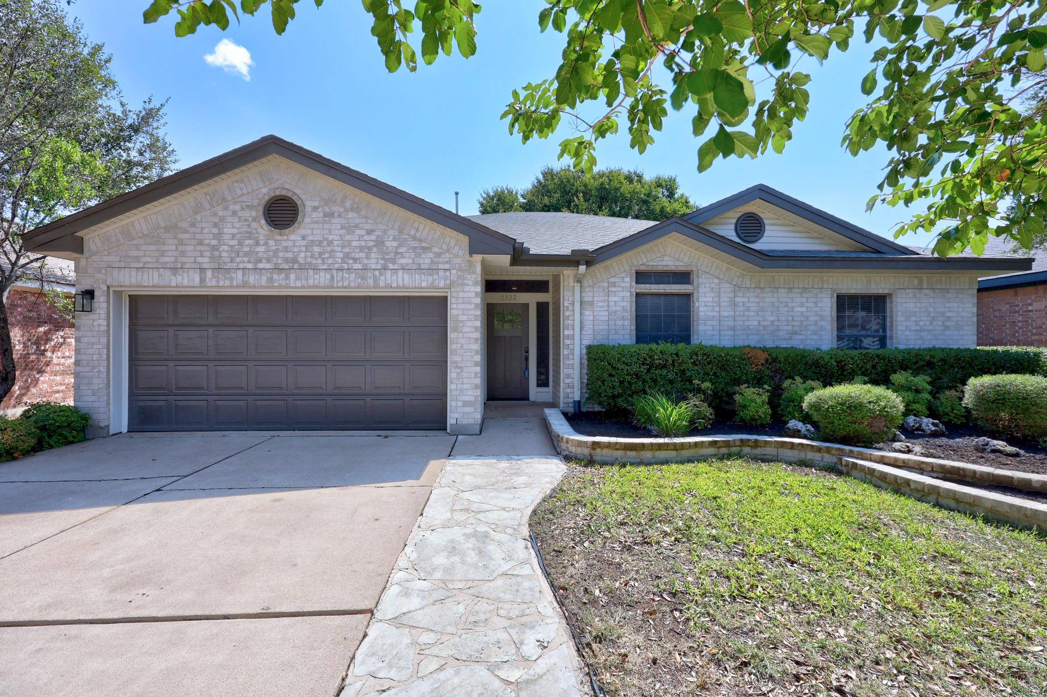 2322 Loquat LN — photo 4