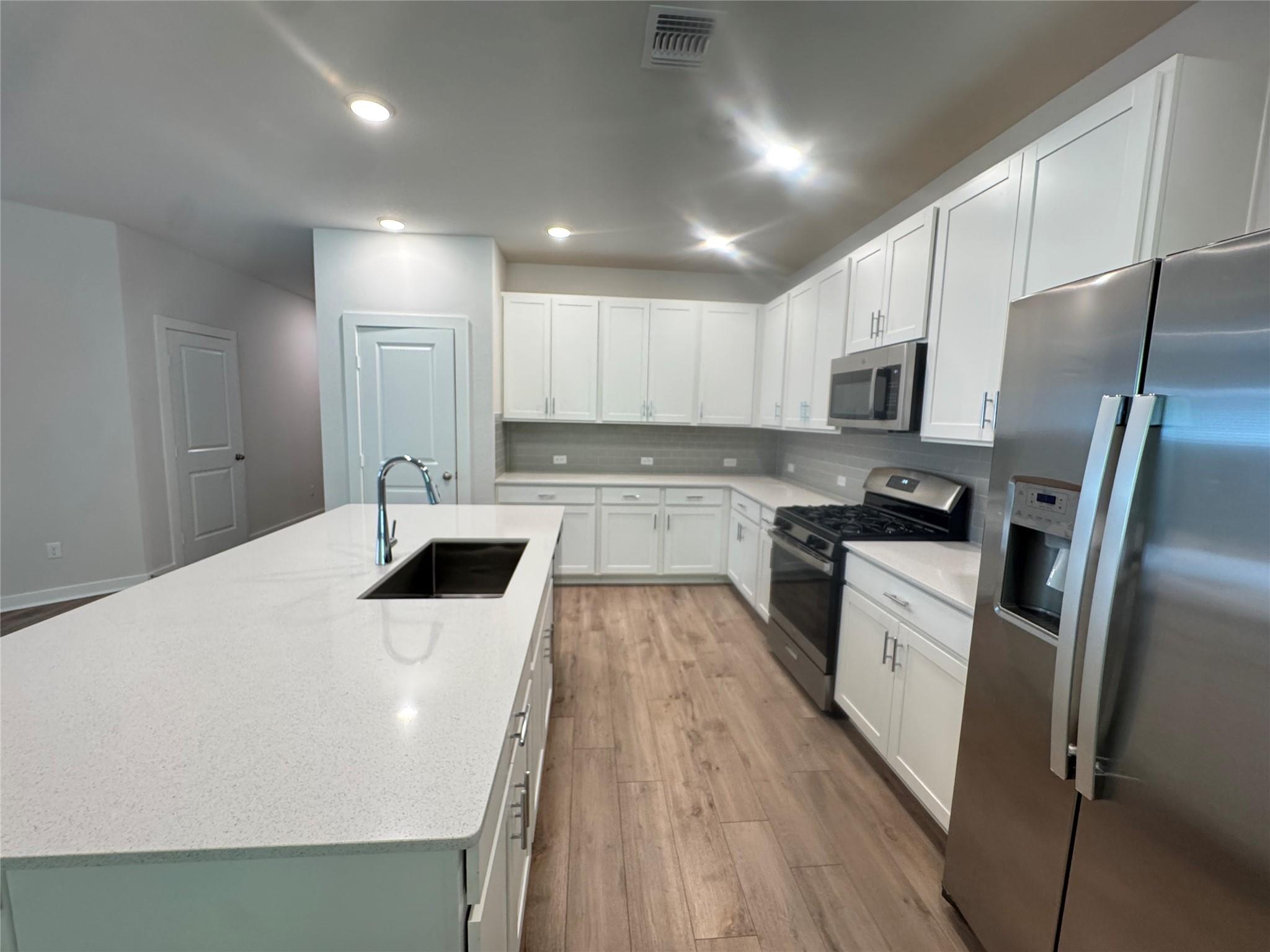 108 Sorghum DR — photo 4
