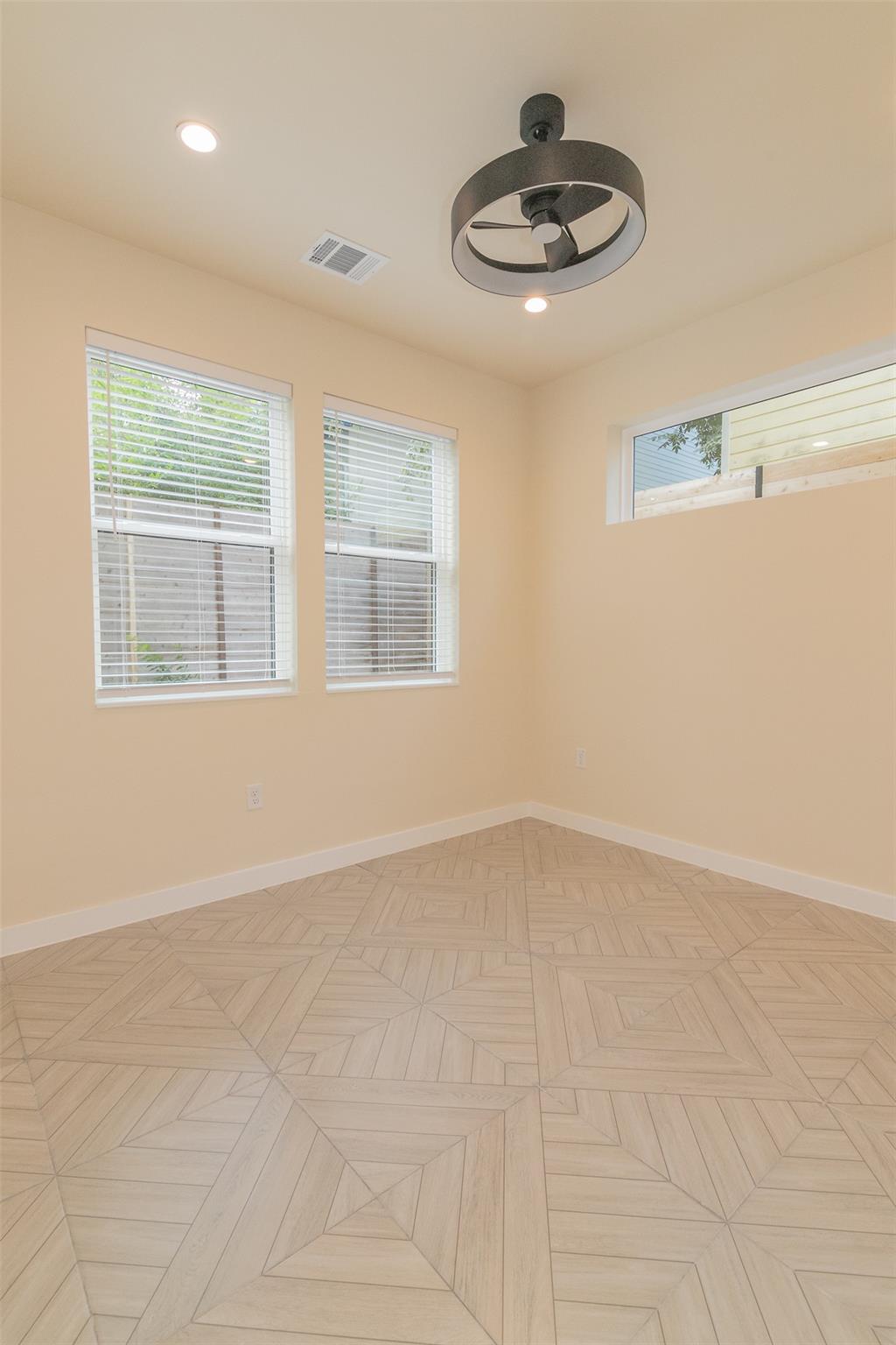 1012 Milton ST #B — photo 5