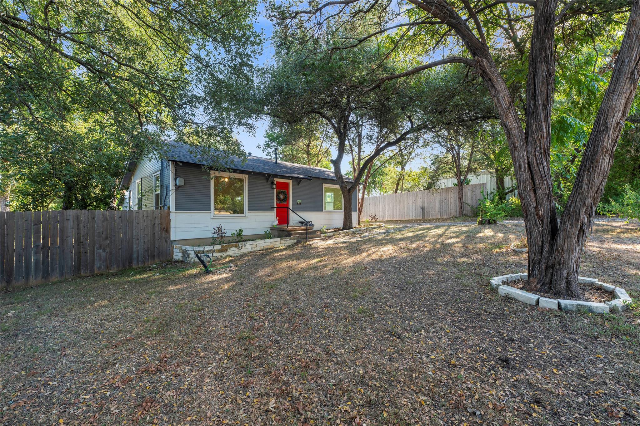 140 15th Ave — photo 5