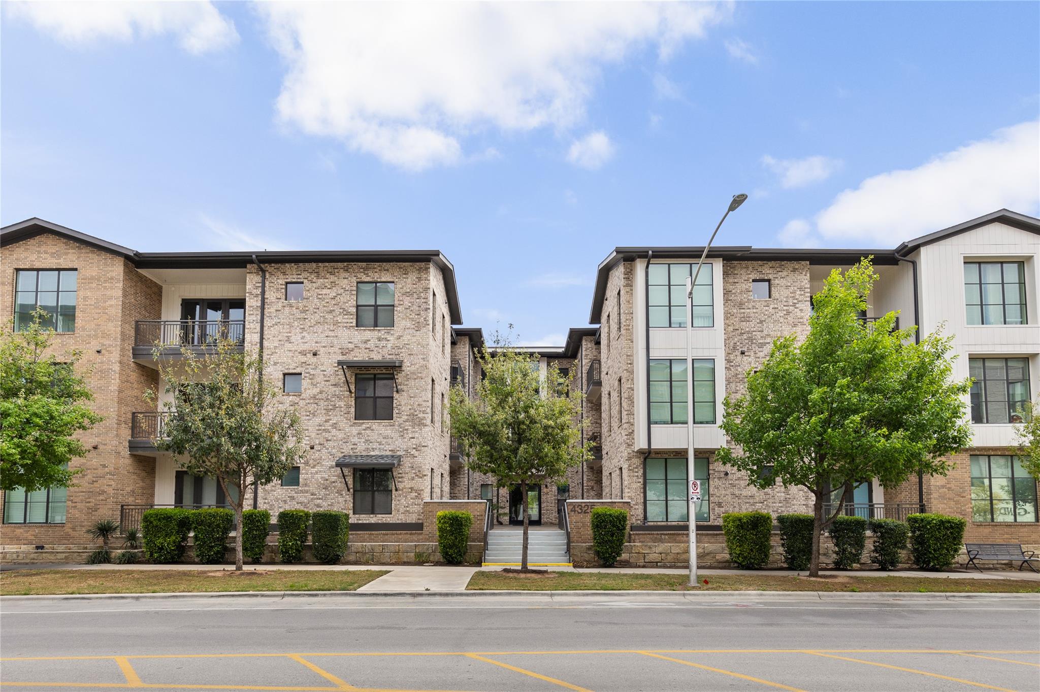 4325 Jackson Ave #2105 — photo 5