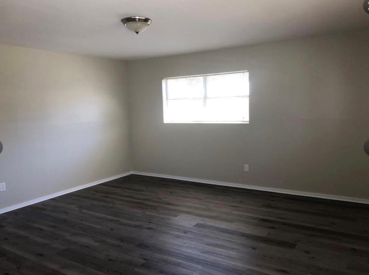 718 Hogan DR — photo 5