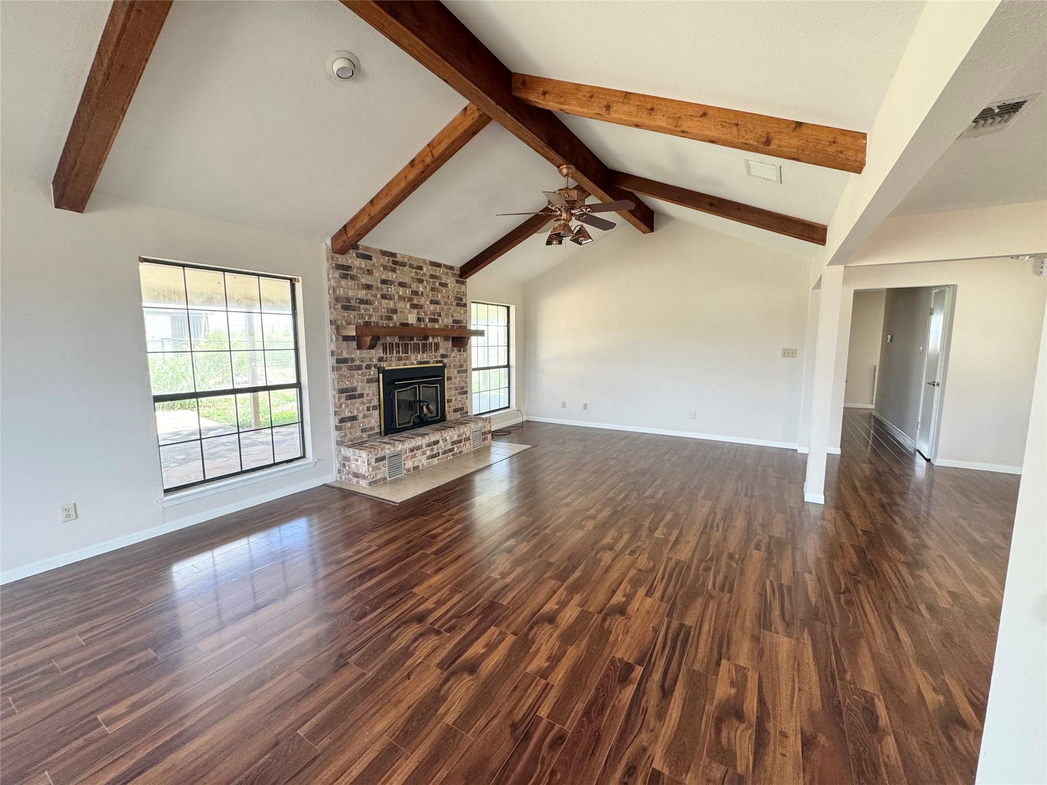 18512 Carlson LN — photo 4