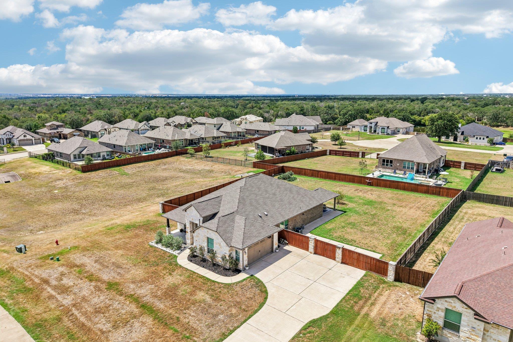 285 Chisholm TRL — photo 3