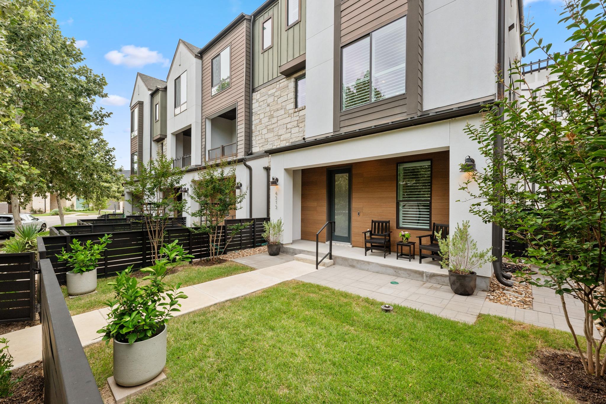 4515 Unity CIR