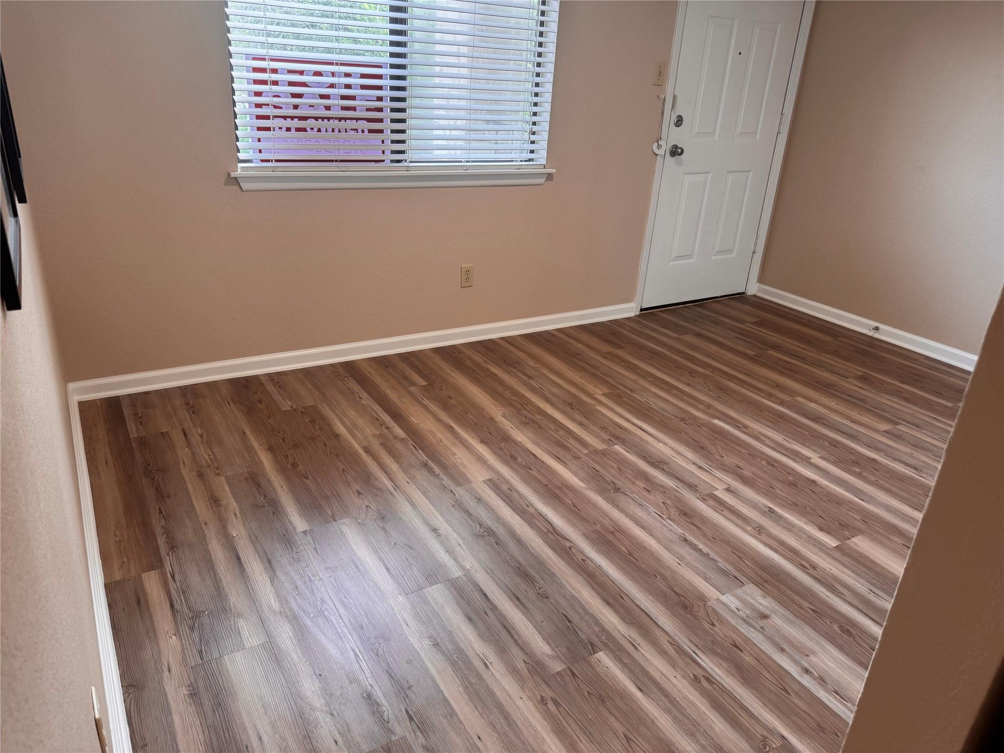 1256 Cougar DR #6 — photo 3