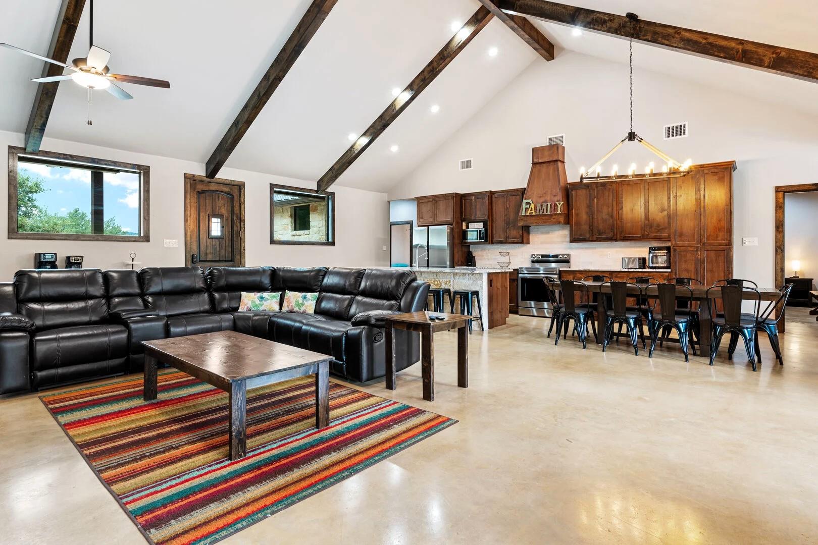 1718 Mountain Valley RD — photo 4
