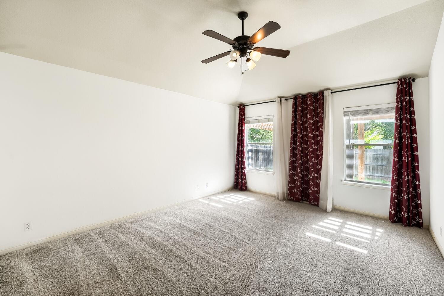 19009 Leigh LN — photo 4
