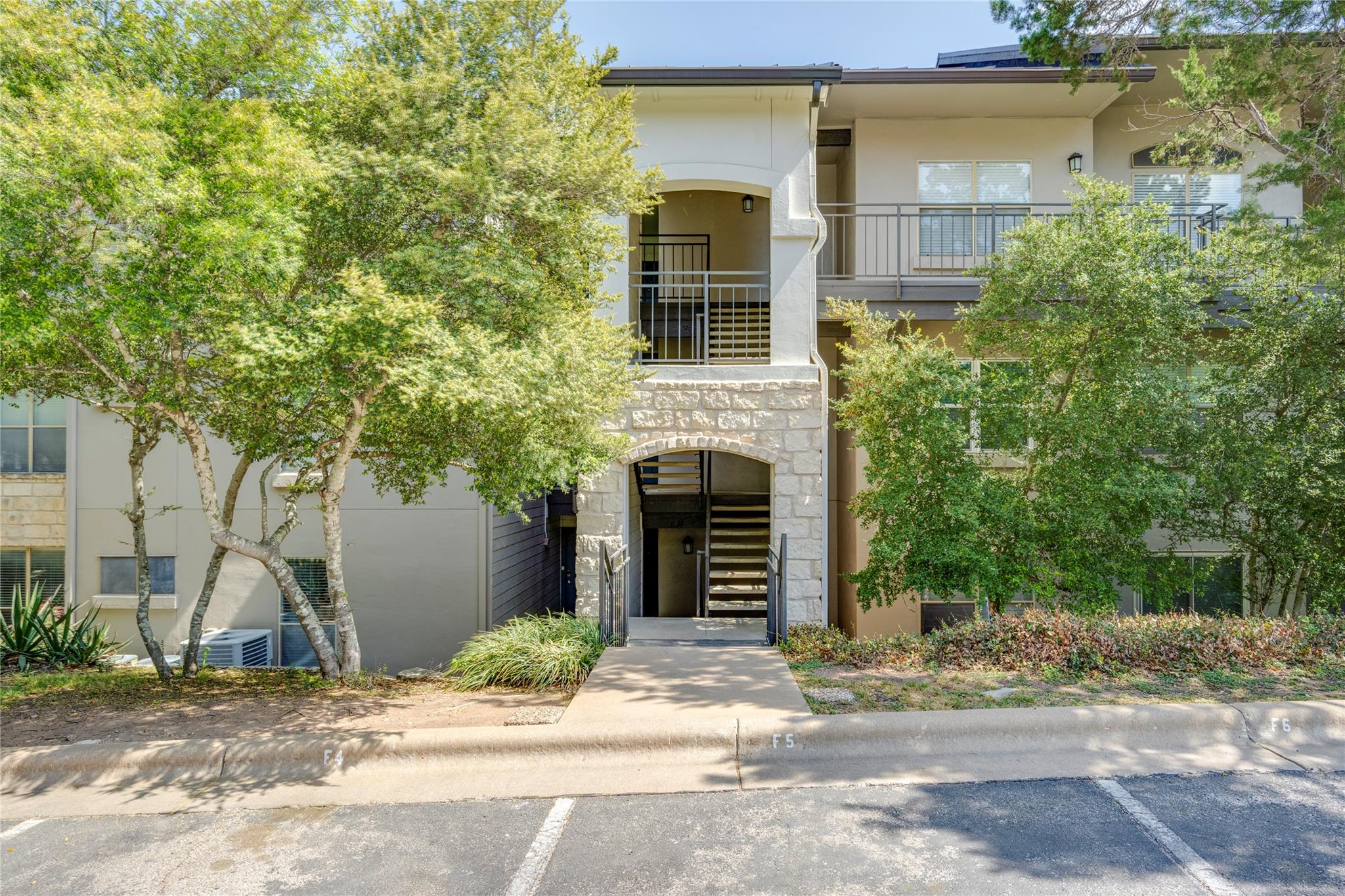 6000 Shepherd Mountain CV #601 — photo 3