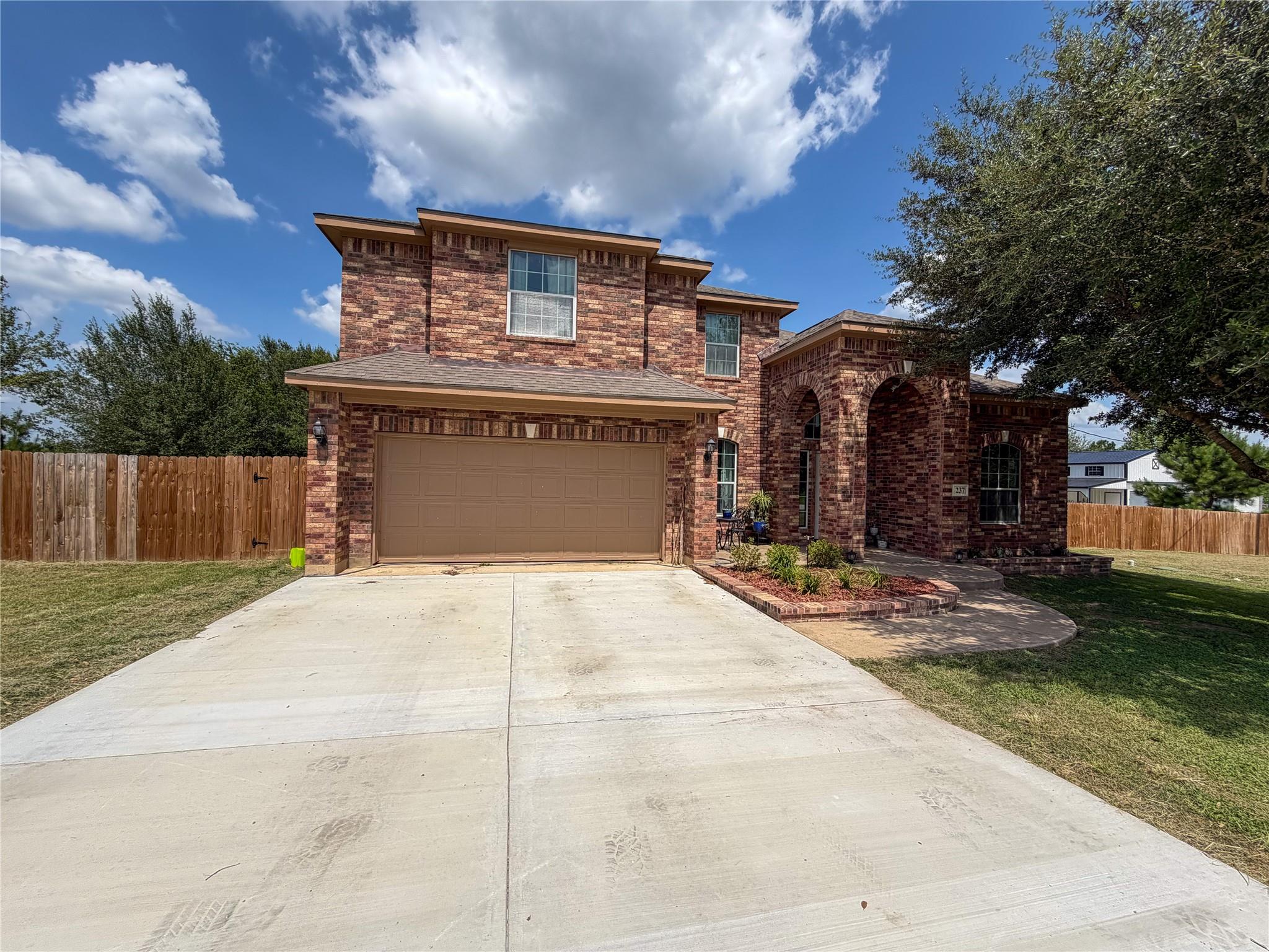237 Cardinal DR — photo 3