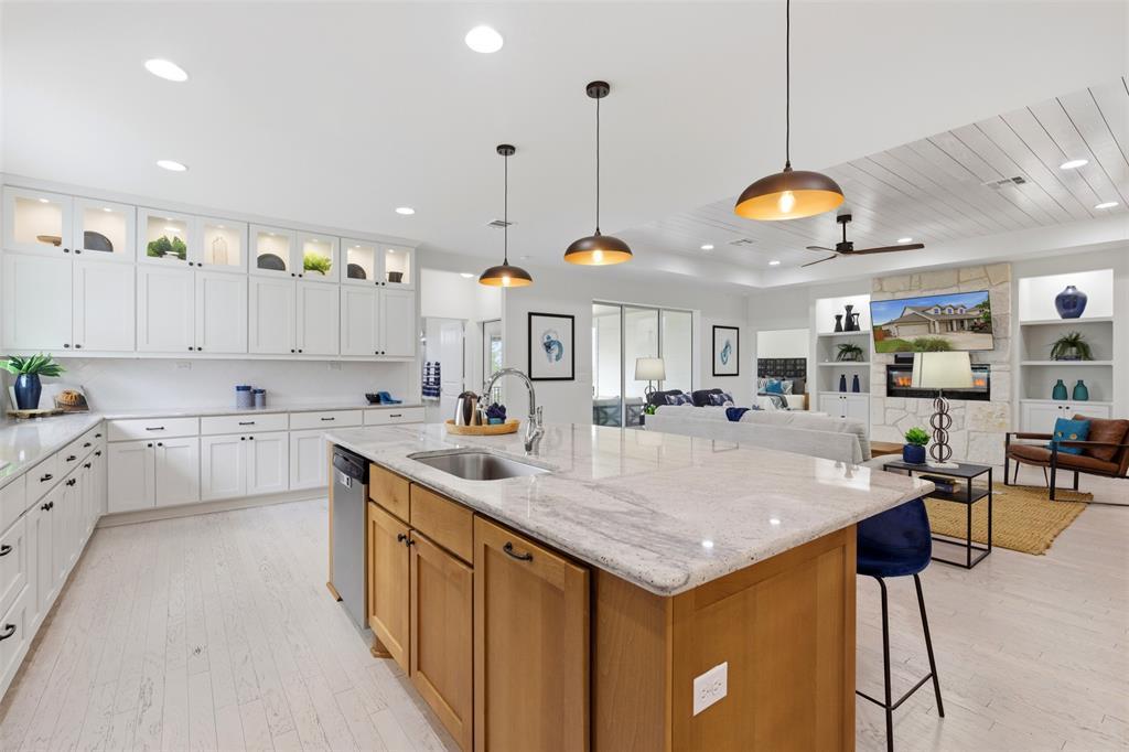 108 Orchard Park DR — photo 3