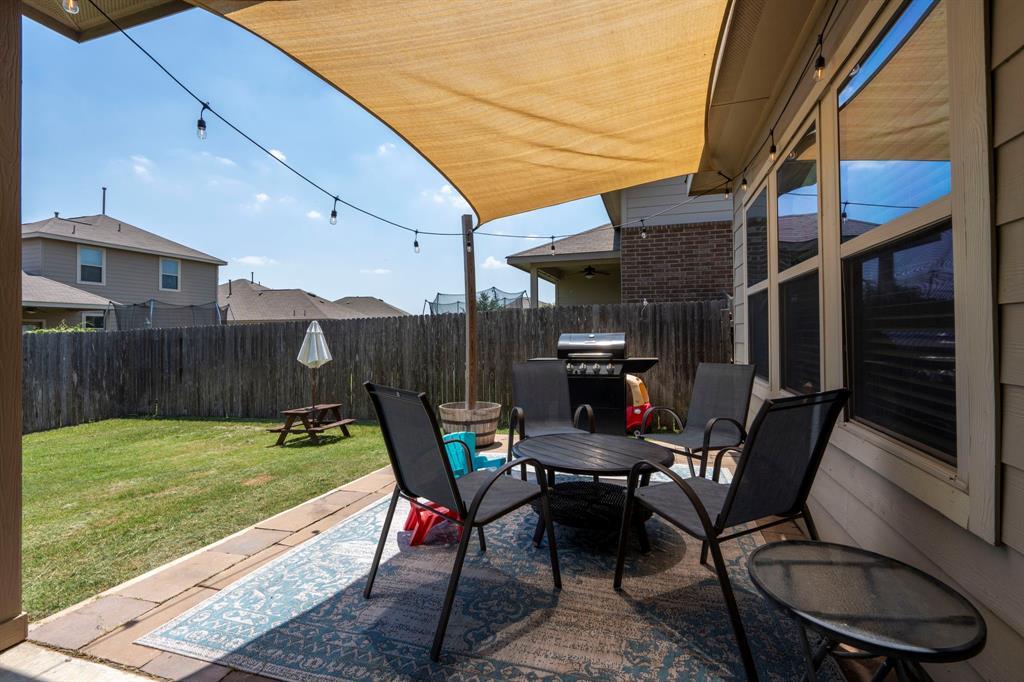 325 Vermilion Marble TRL — photo 5