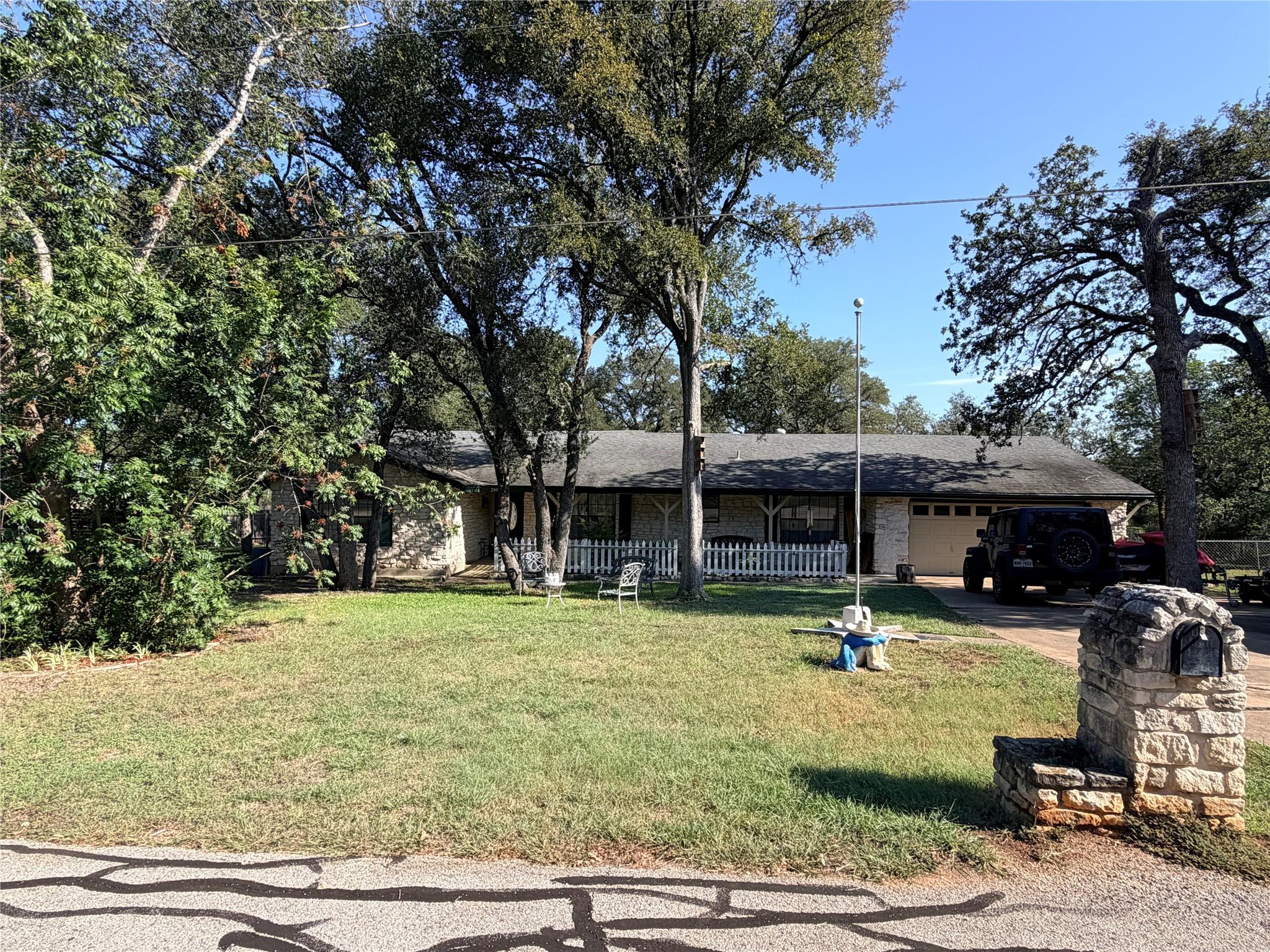2800 Robin RD