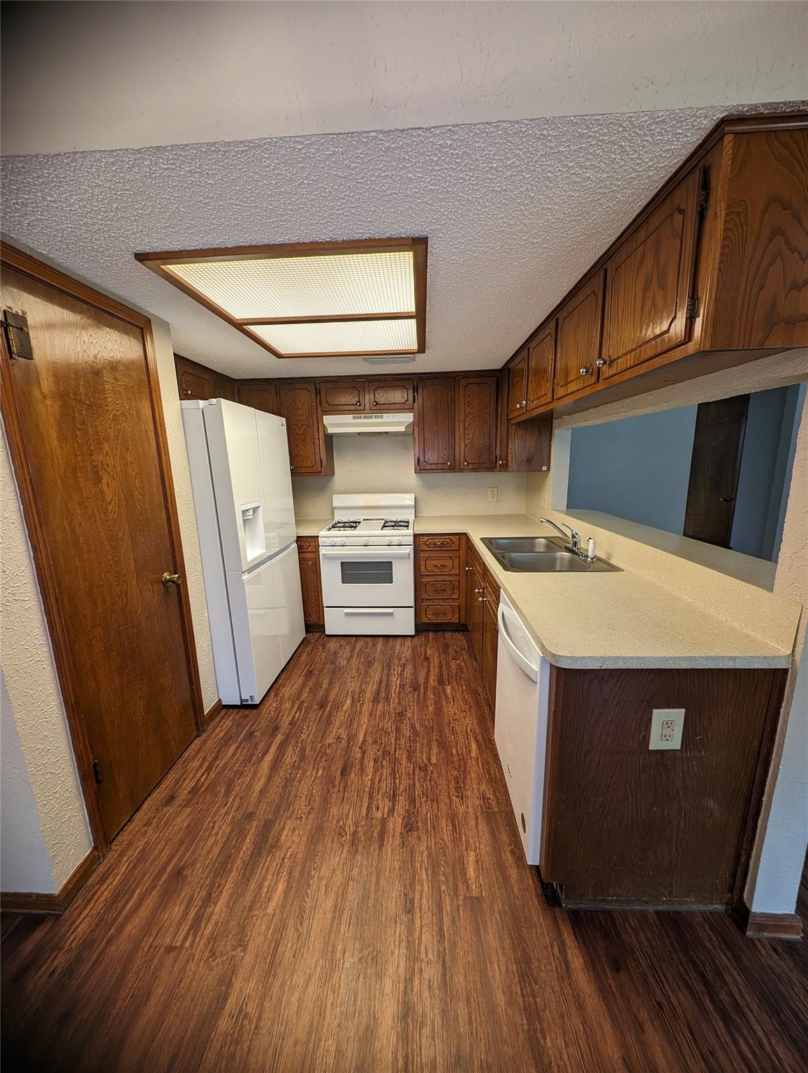 5614 Wagon Train RD — photo 3