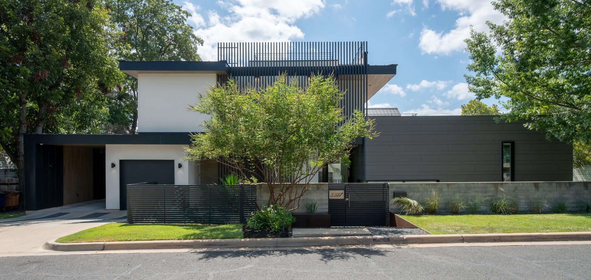 1107 Folts Ave — photo 4