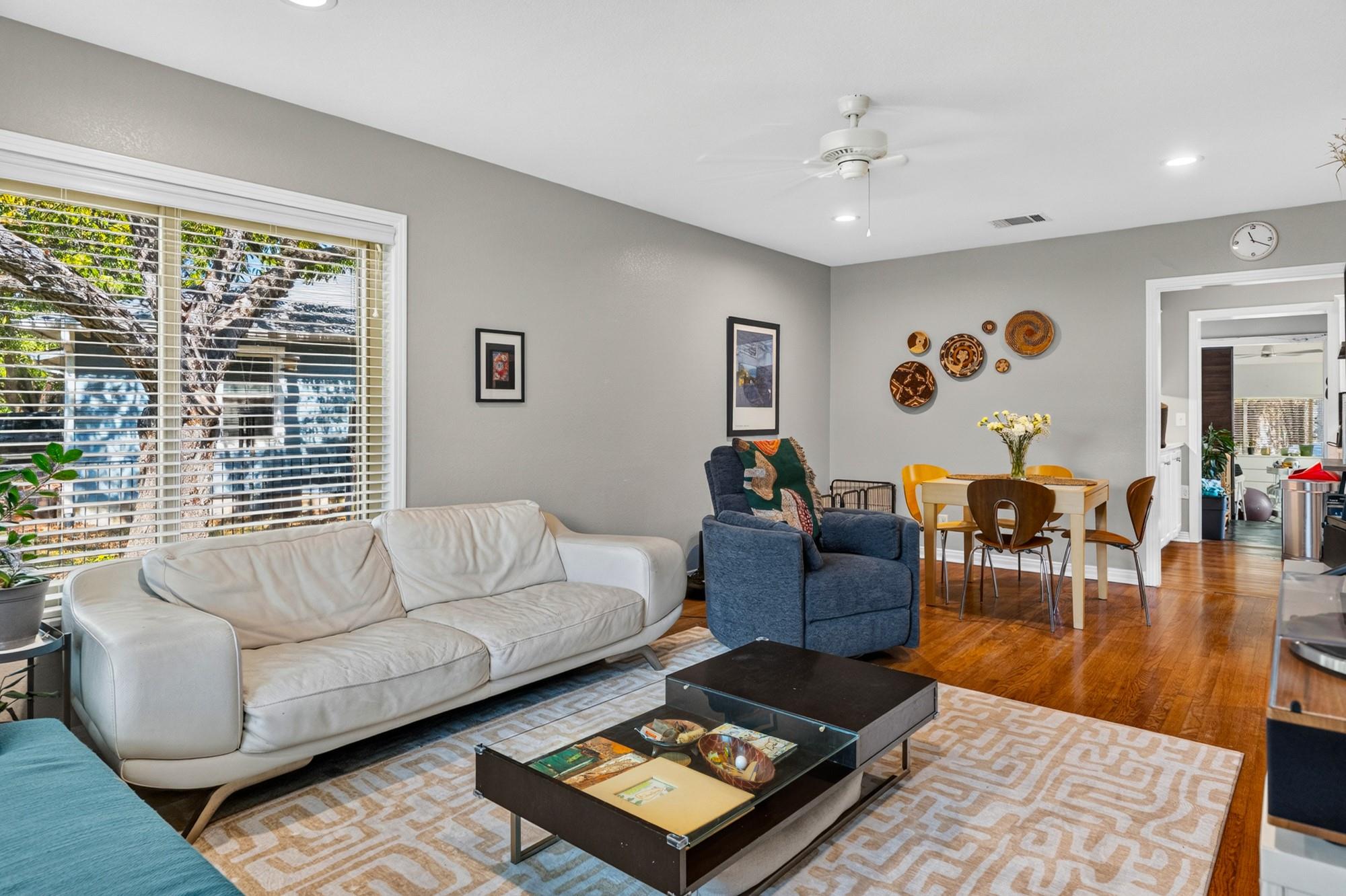 1200 Aggie LN — photo 4