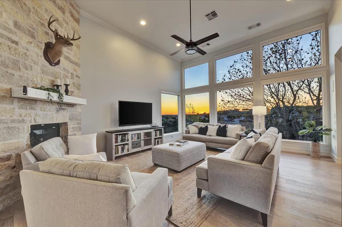 3300 Constitution DR — photo 3