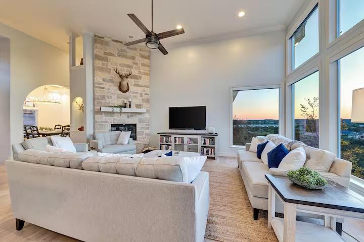 3300 Constitution DR — photo 5