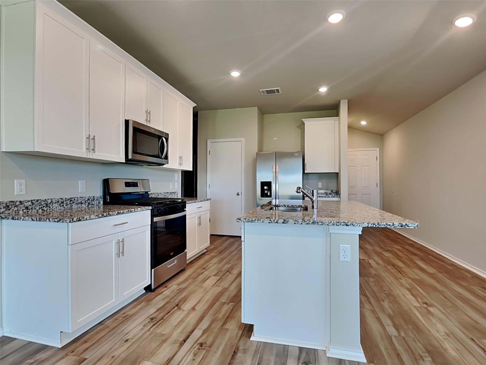 5208 Saddle Club DR — photo 4