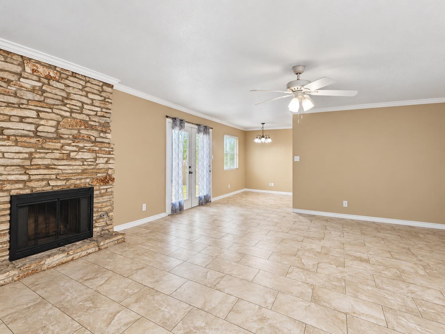 2518 Dovemeadow DR — photo 4