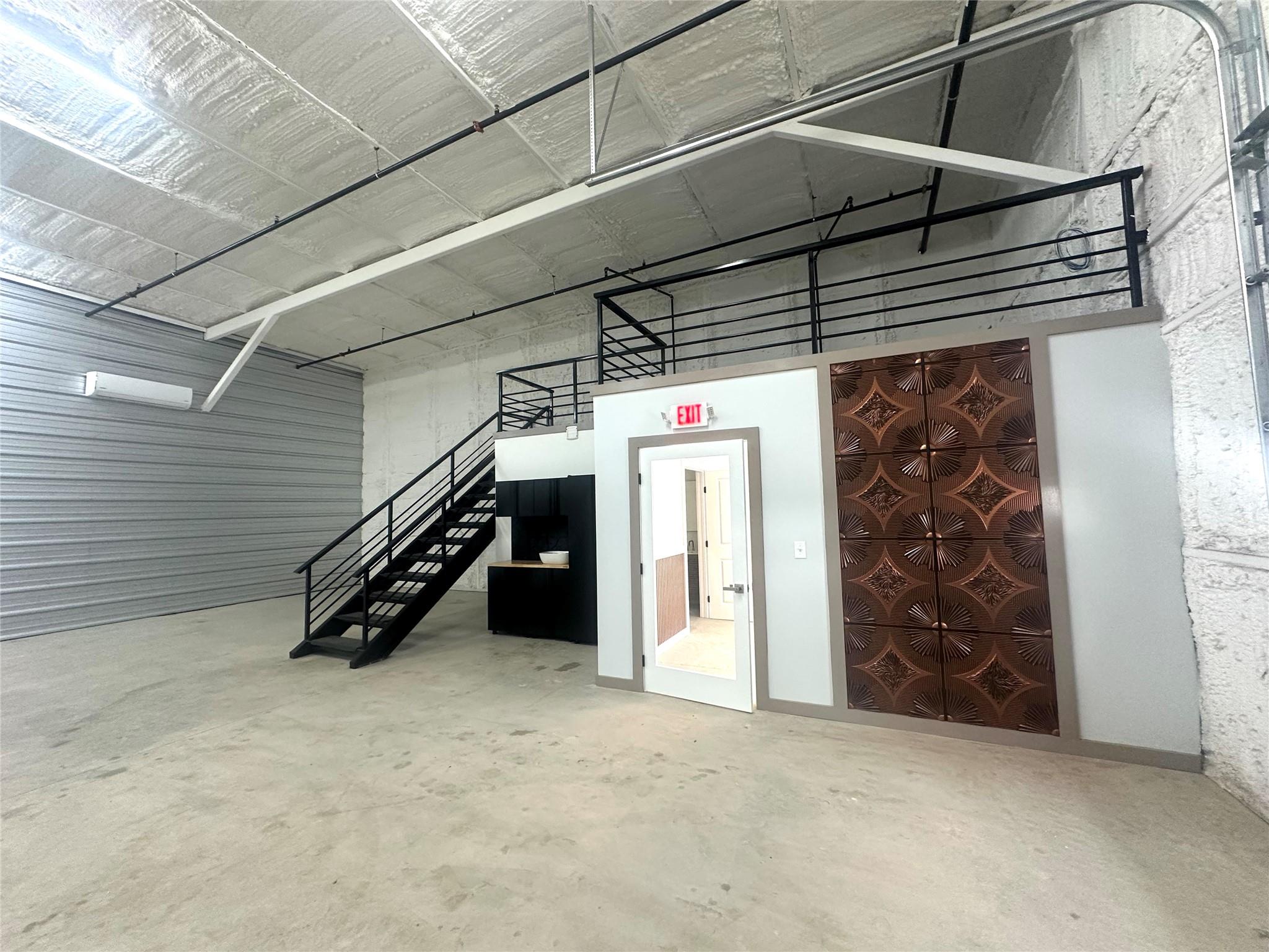 190 Ninety Four LN — photo 4