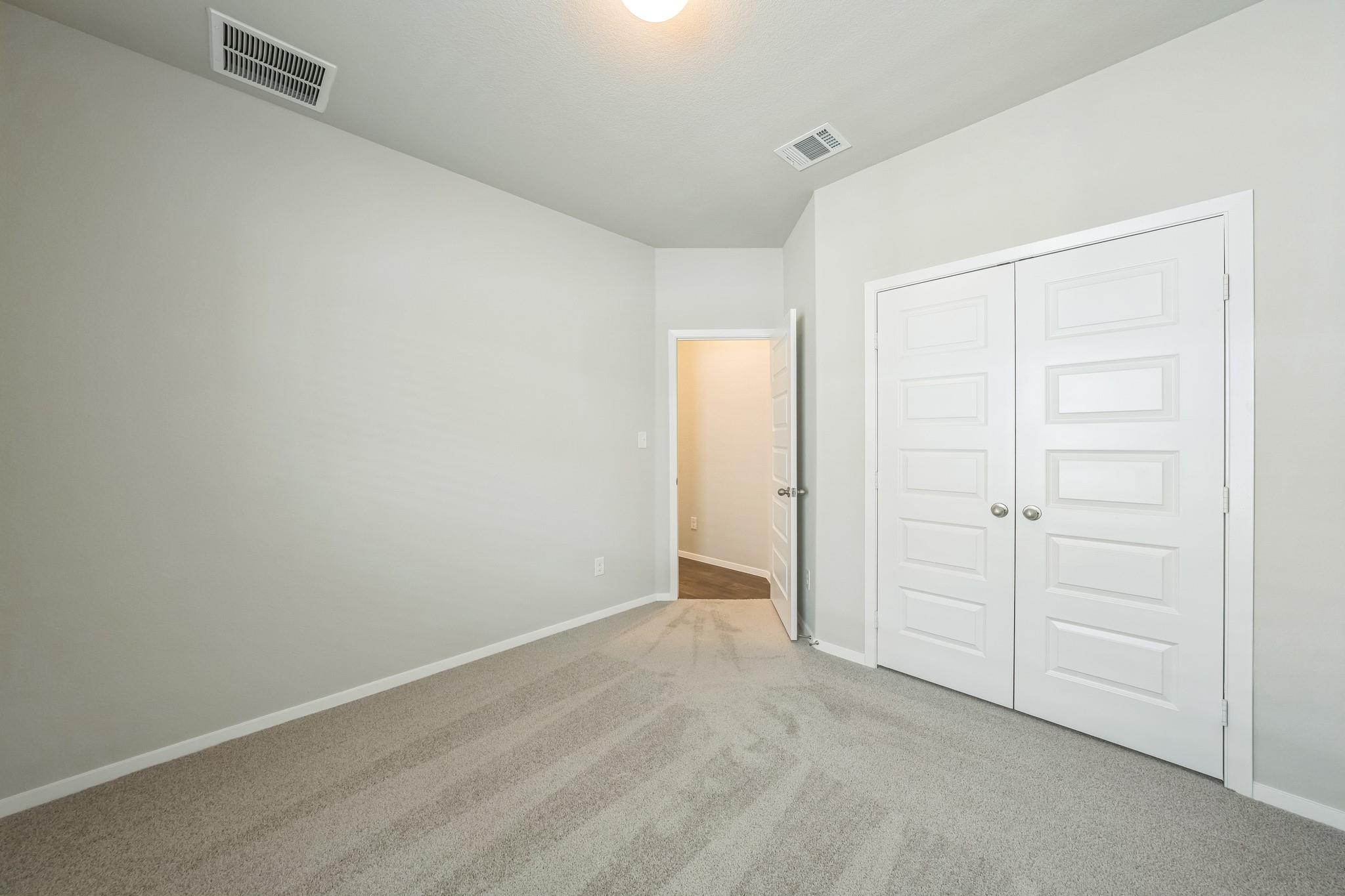 107 Honeybee LN — photo 5