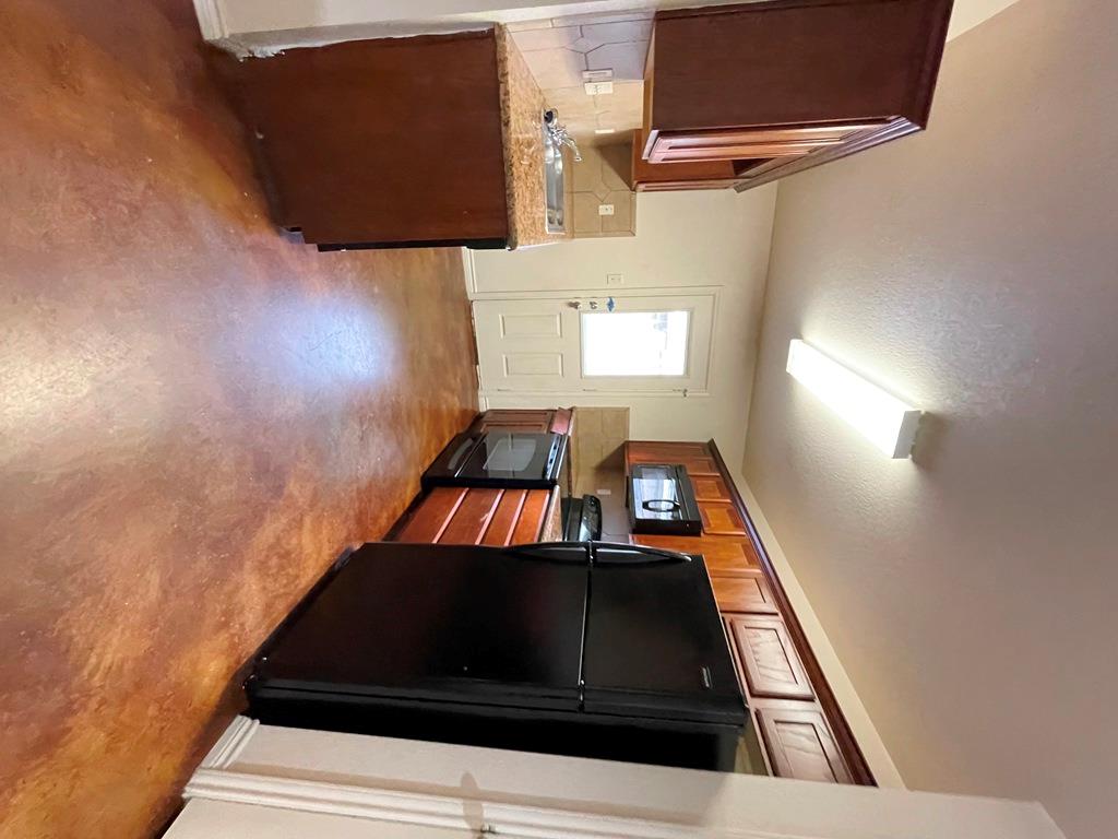207 Andy LN #B — photo 4