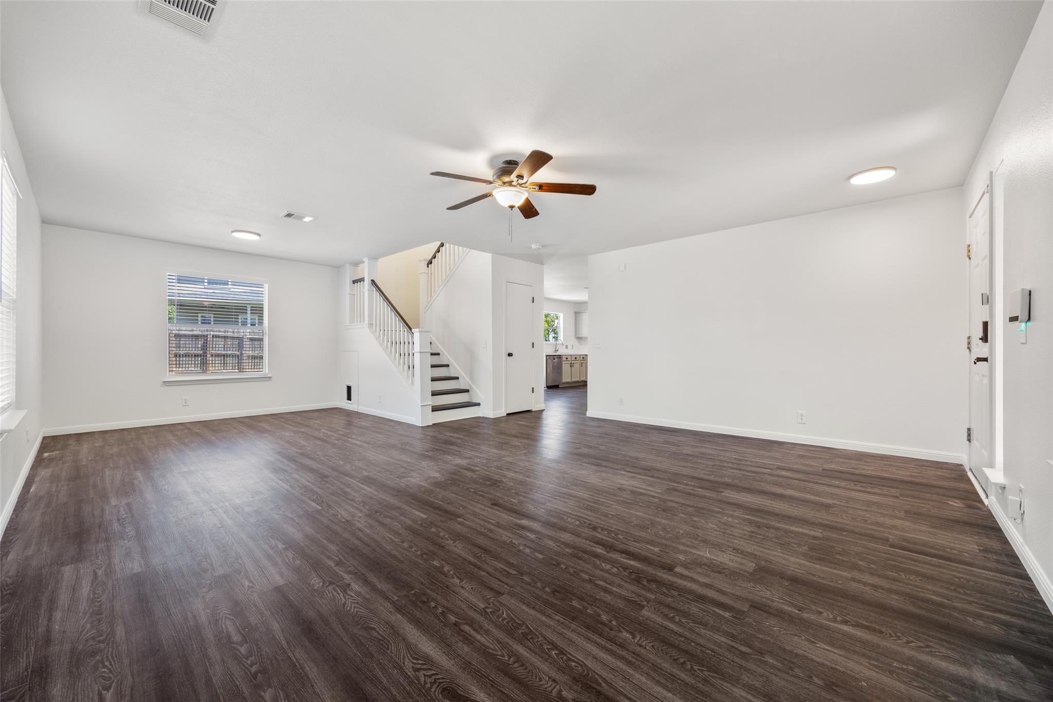 3304 Captain Ladd CT — photo 4