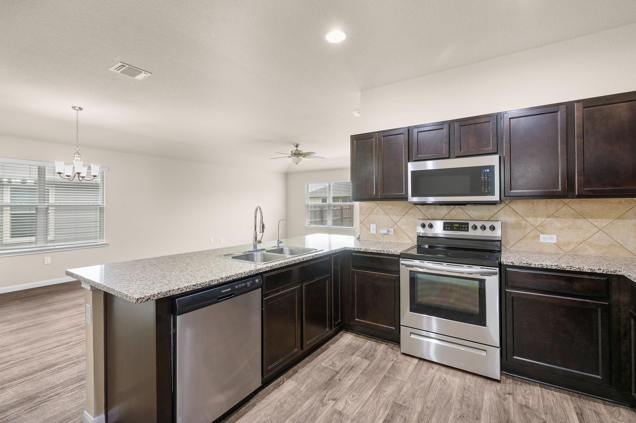 210 Garcitas Creek LN — photo 5
