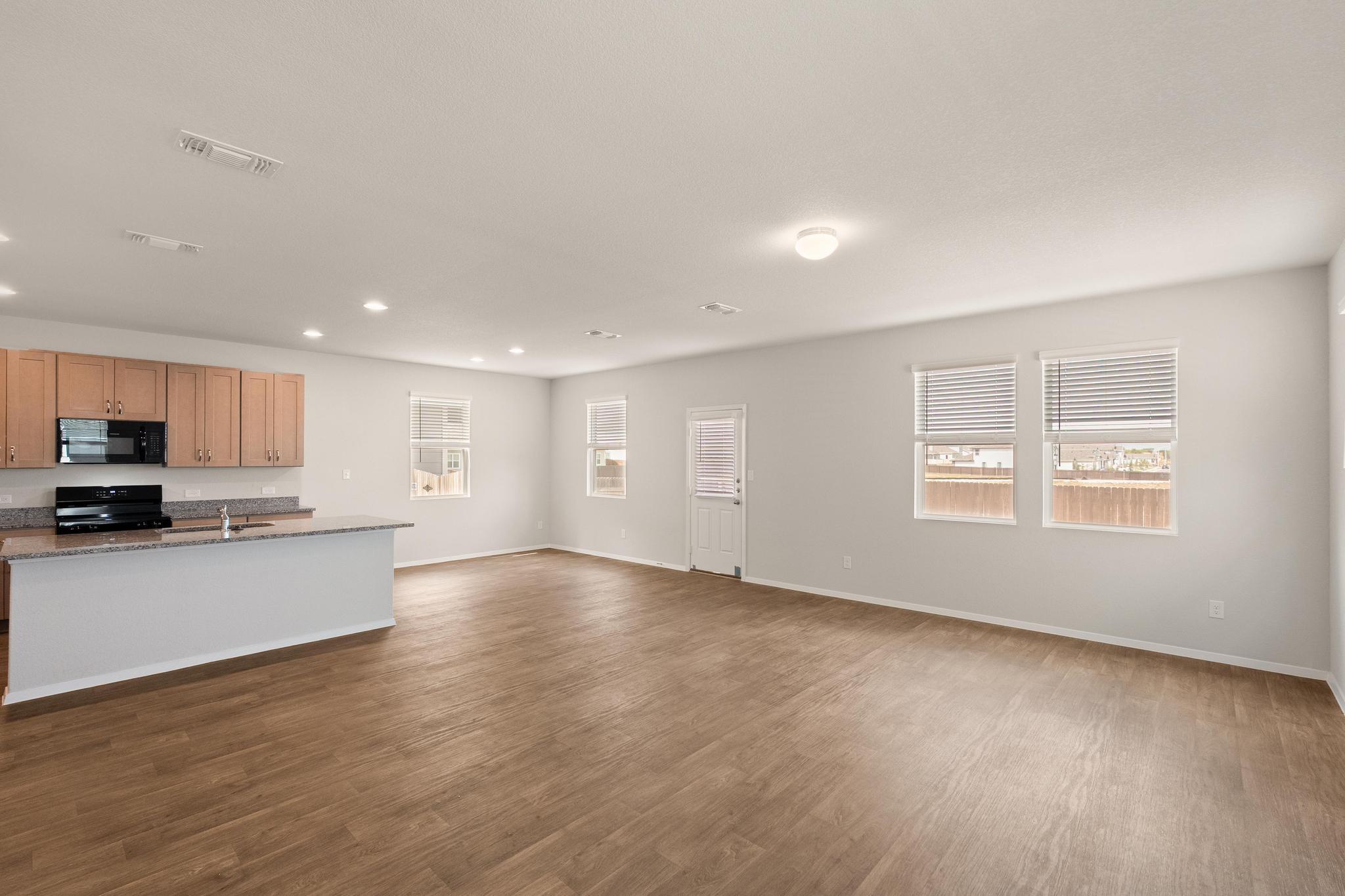 2812 Steels RD — photo 3