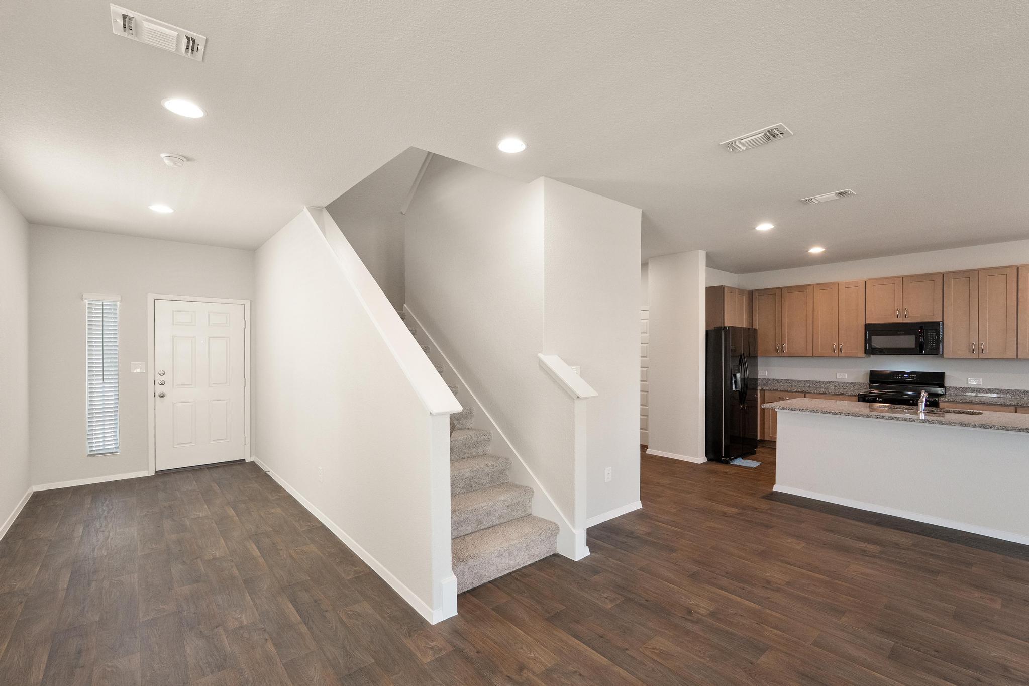 2812 Steels RD — photo 4