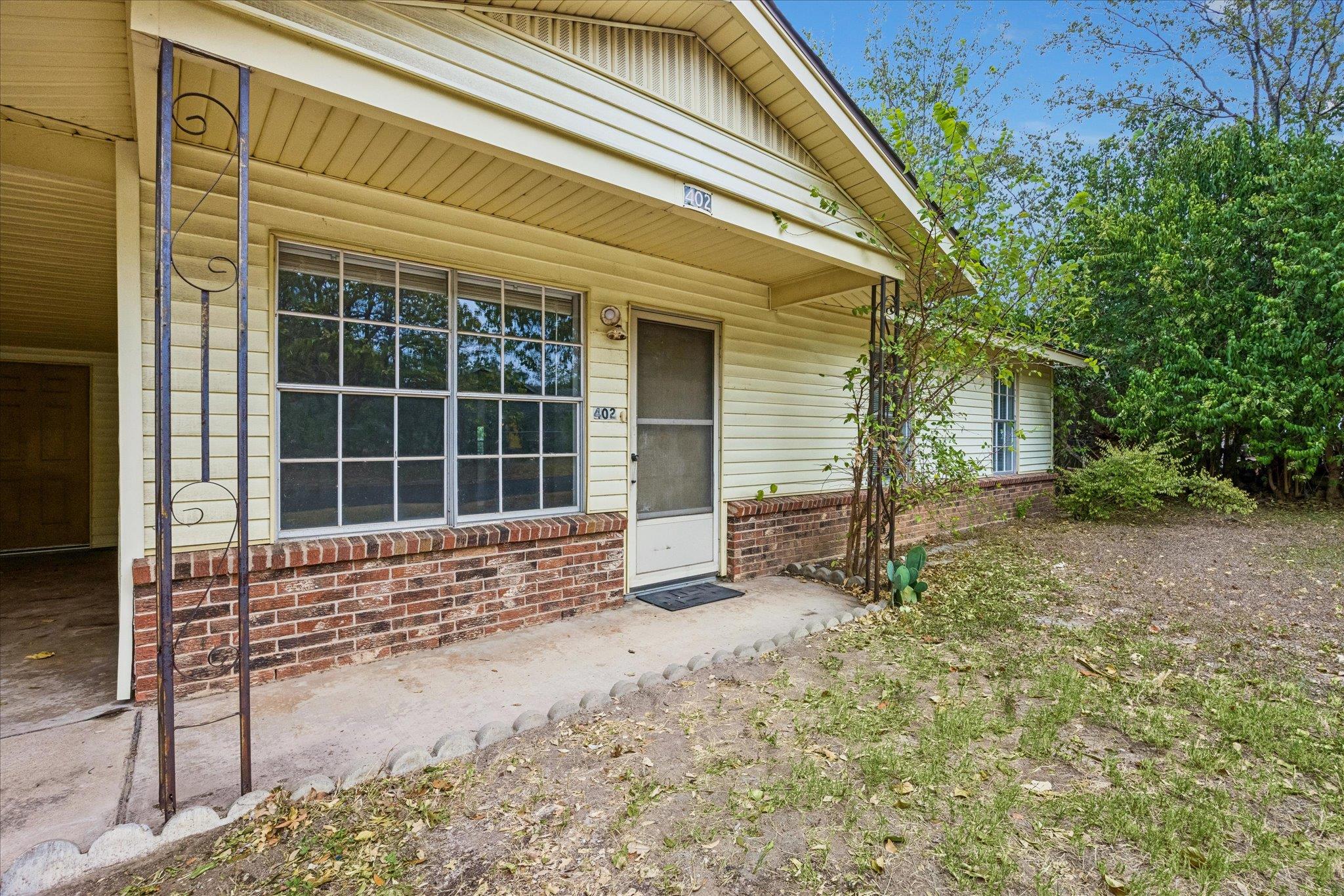 402 Bramble DR — photo 3