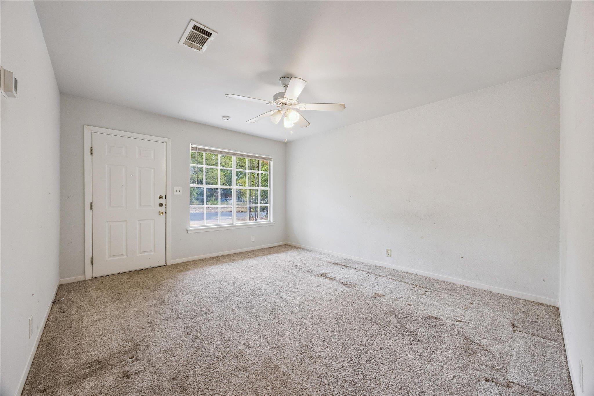402 Bramble DR — photo 5
