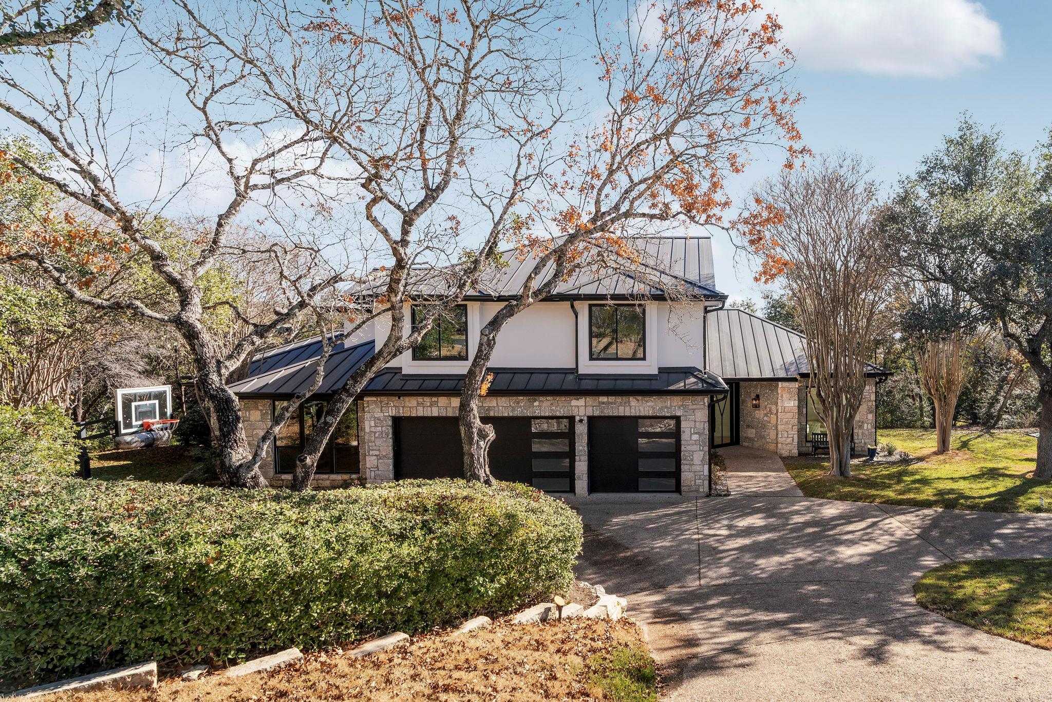 701 Furlong DR — photo 4