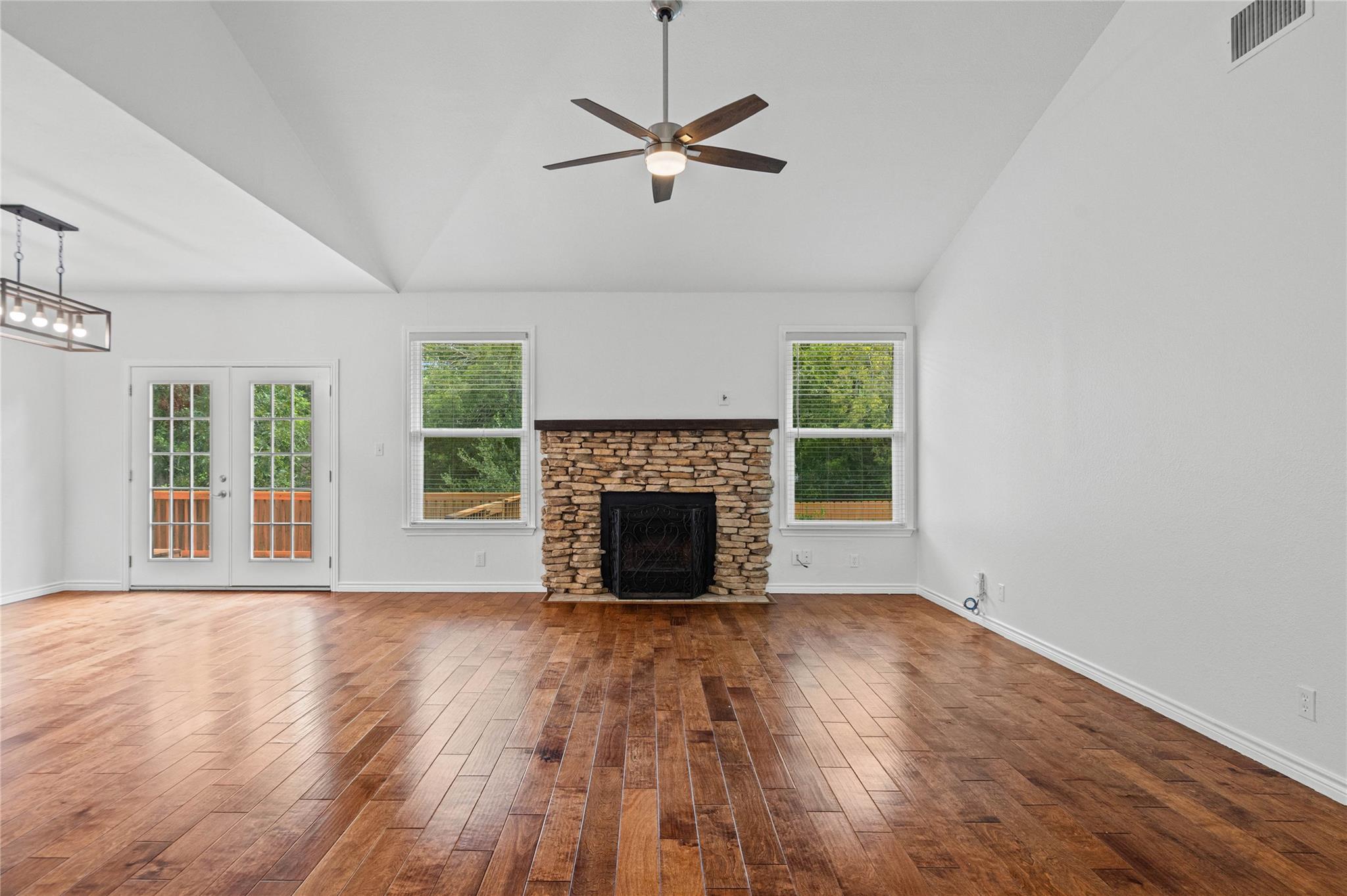 13201 Briar Hollow DR — photo 5