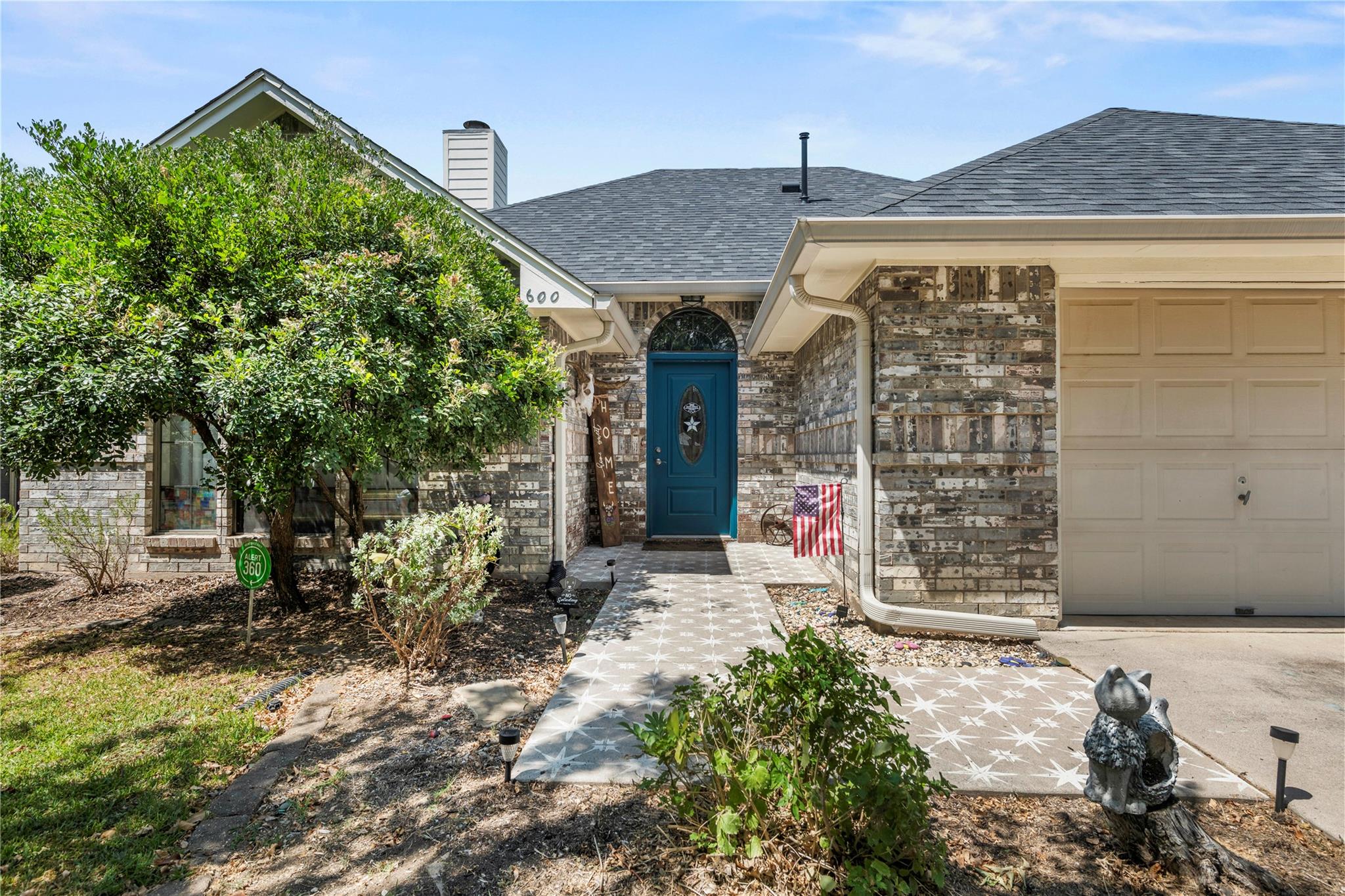 600 Silver Creek DR — photo 5