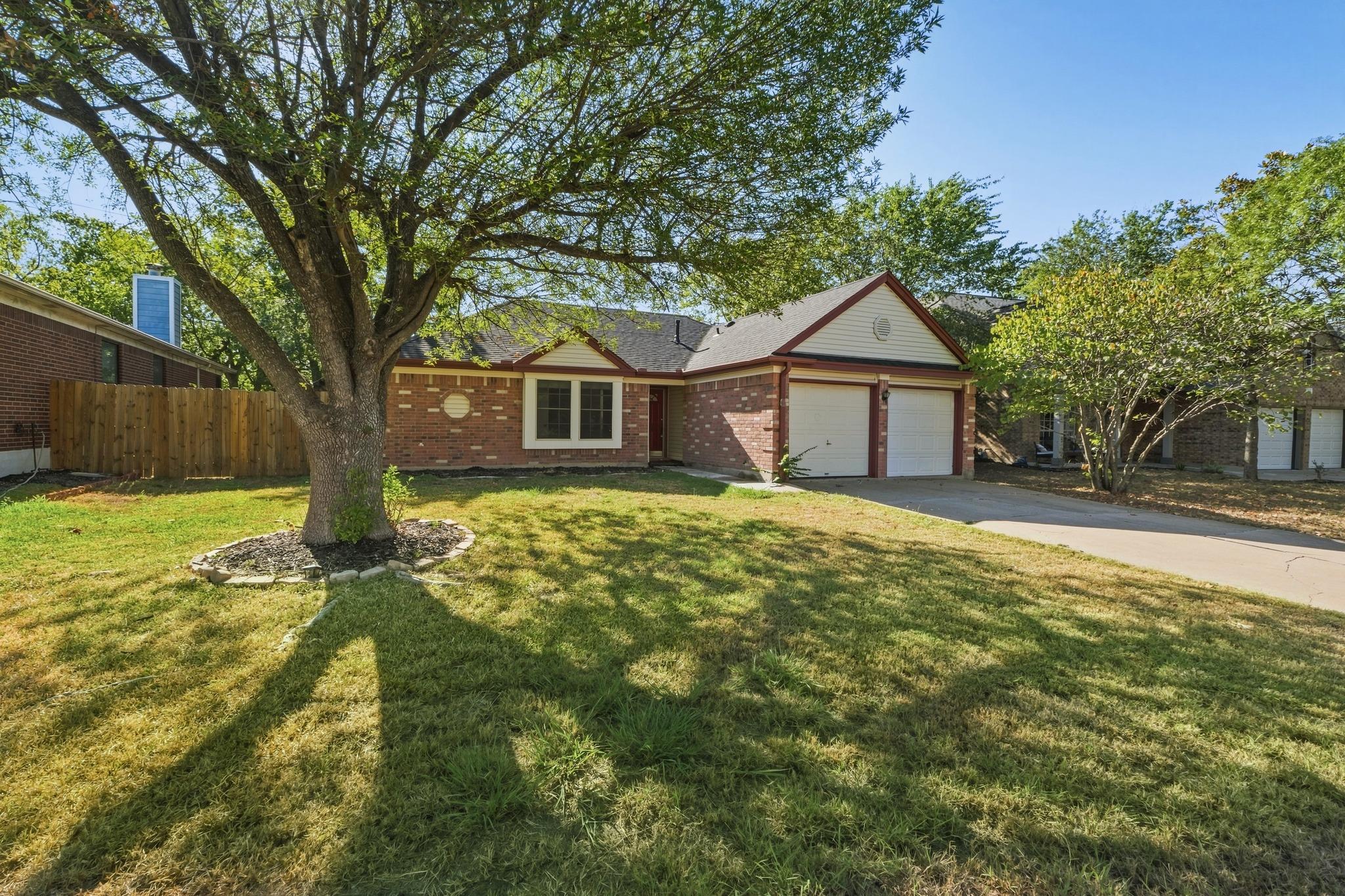 12501 Fallen Tower LN — photo 4