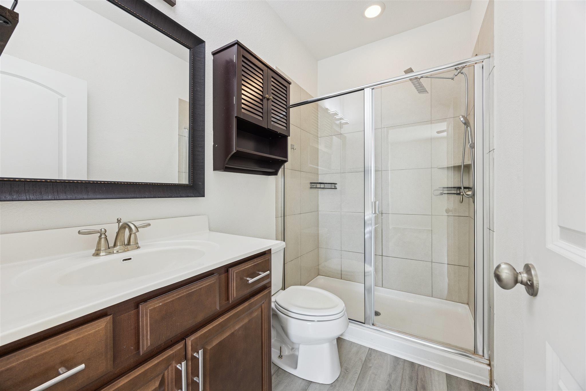 6401 Graymont DR — photo 5