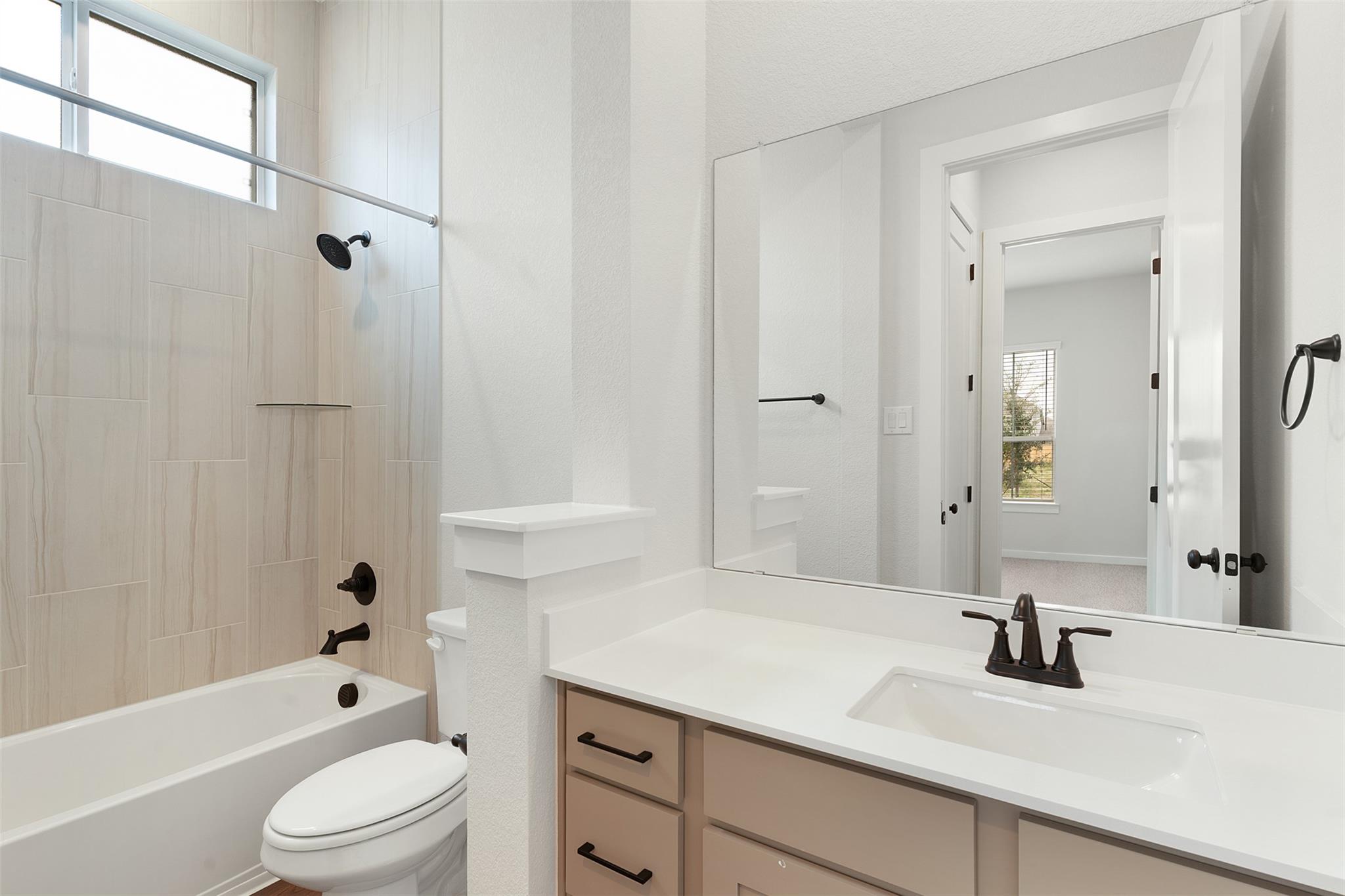 1032 Stonehill DR — photo 4