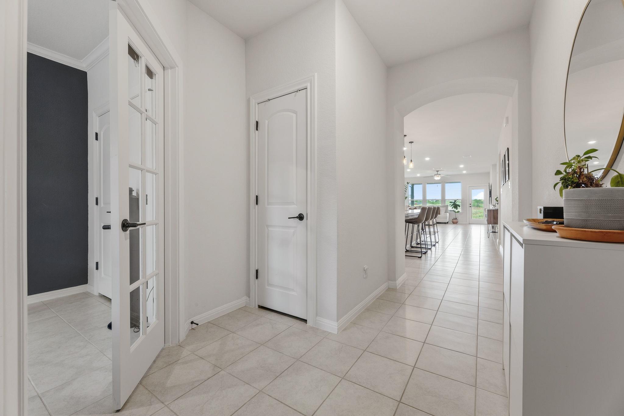 304 Sweetleaf DR — photo 4