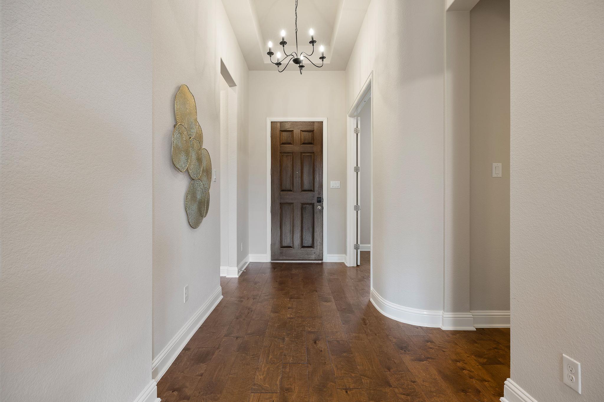 228 Lake Rim CIR — photo 3
