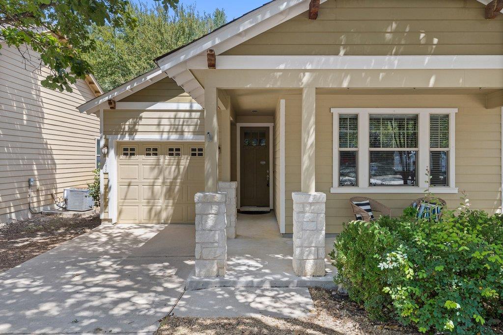 2420 Amur DR — photo 3