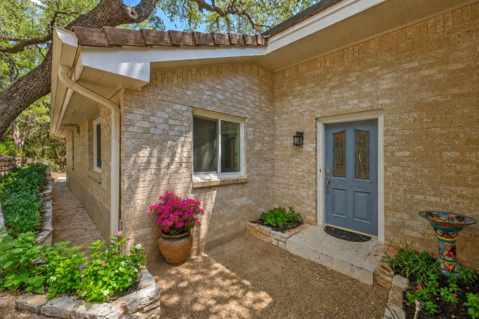 224 Hurst Creek RD — photo 3