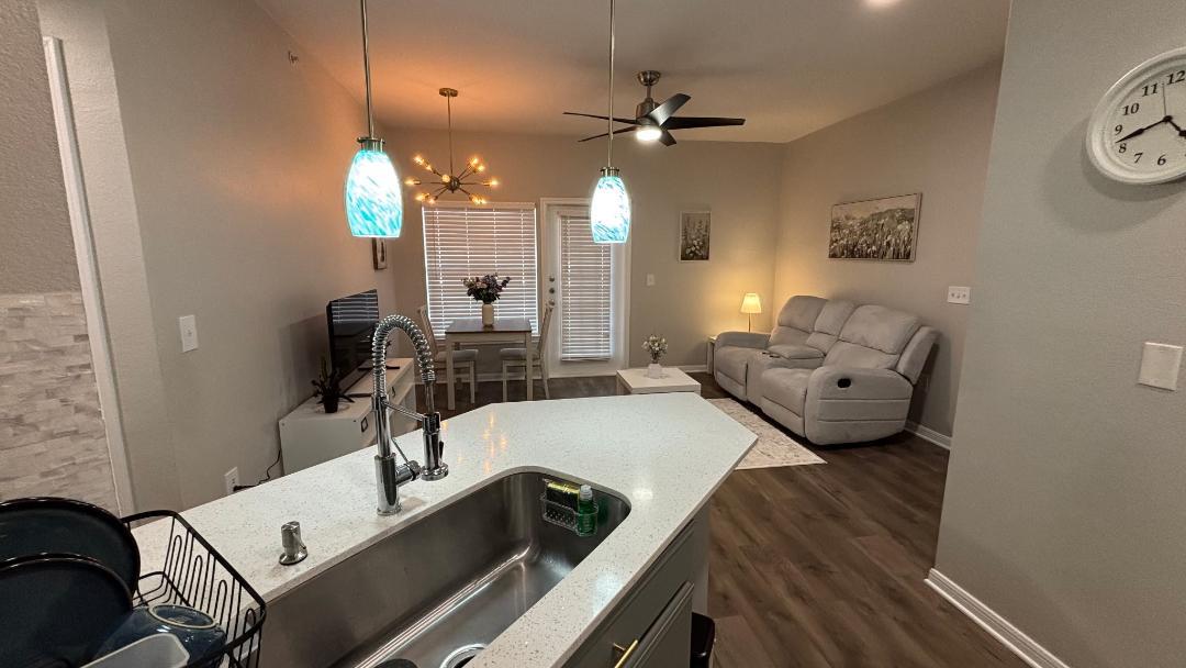 2320 Gracy Farms LN ##911 — photo 3