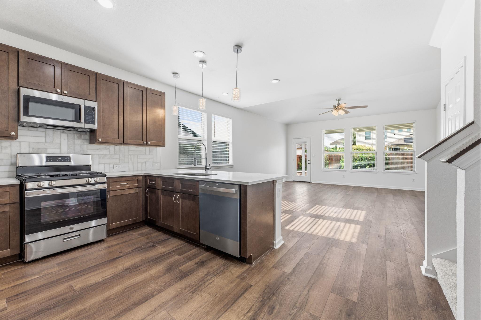 5624 San Michele ST — photo 5