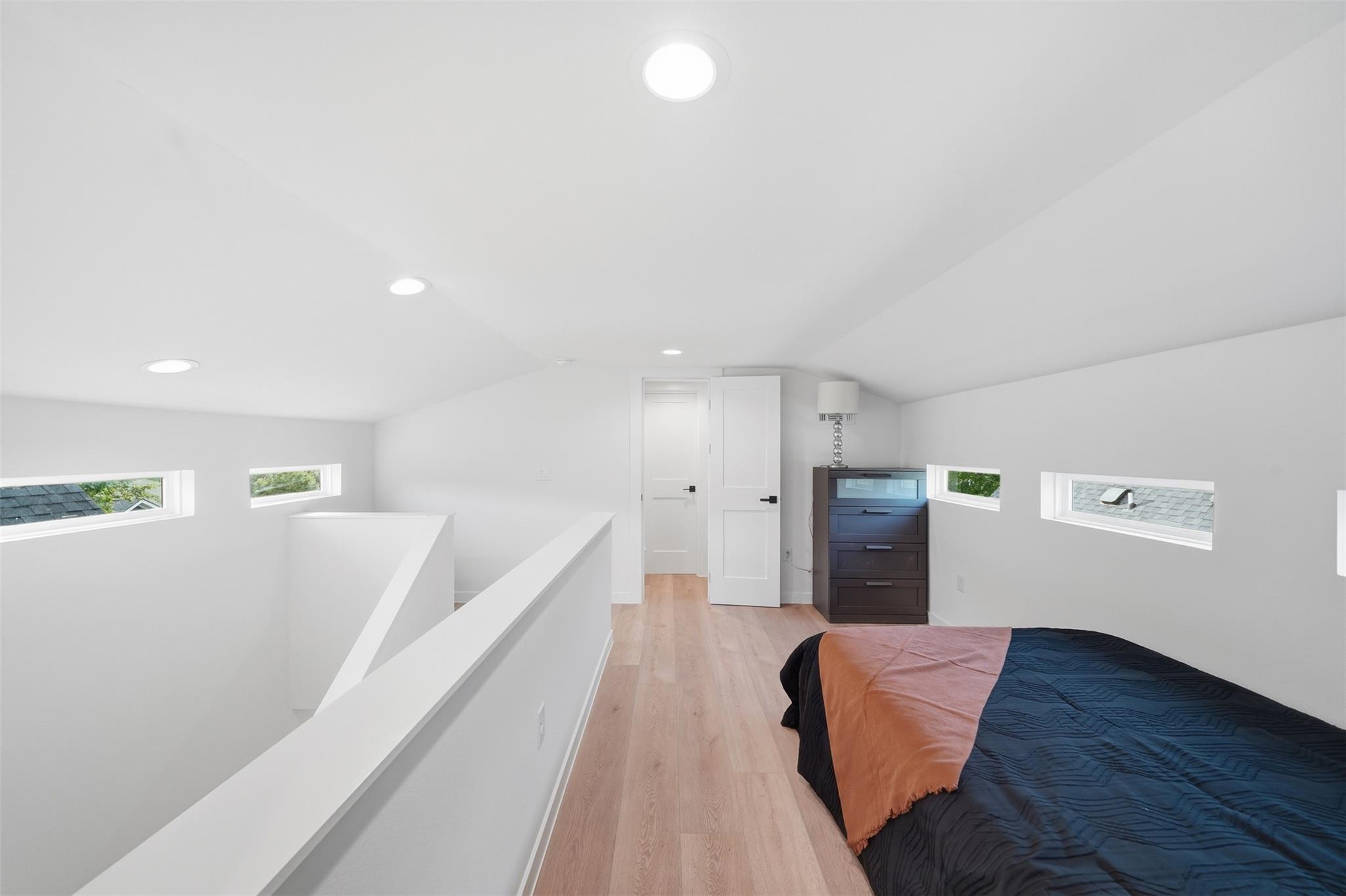 2216 Yellow Jacket LN #1 — photo 4