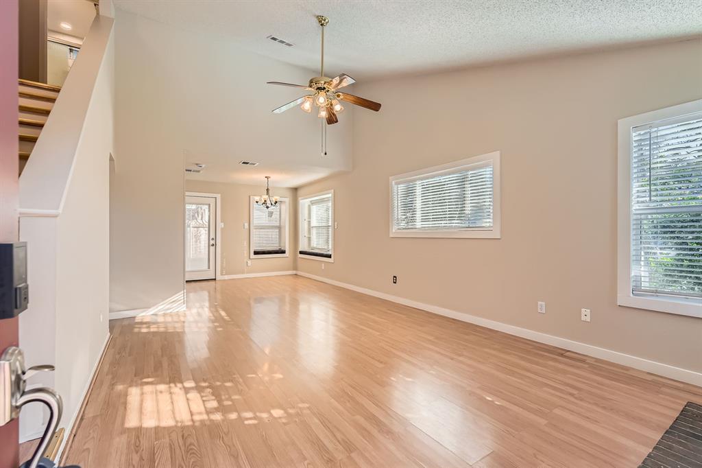 708 Decker Prairie DR — photo 4