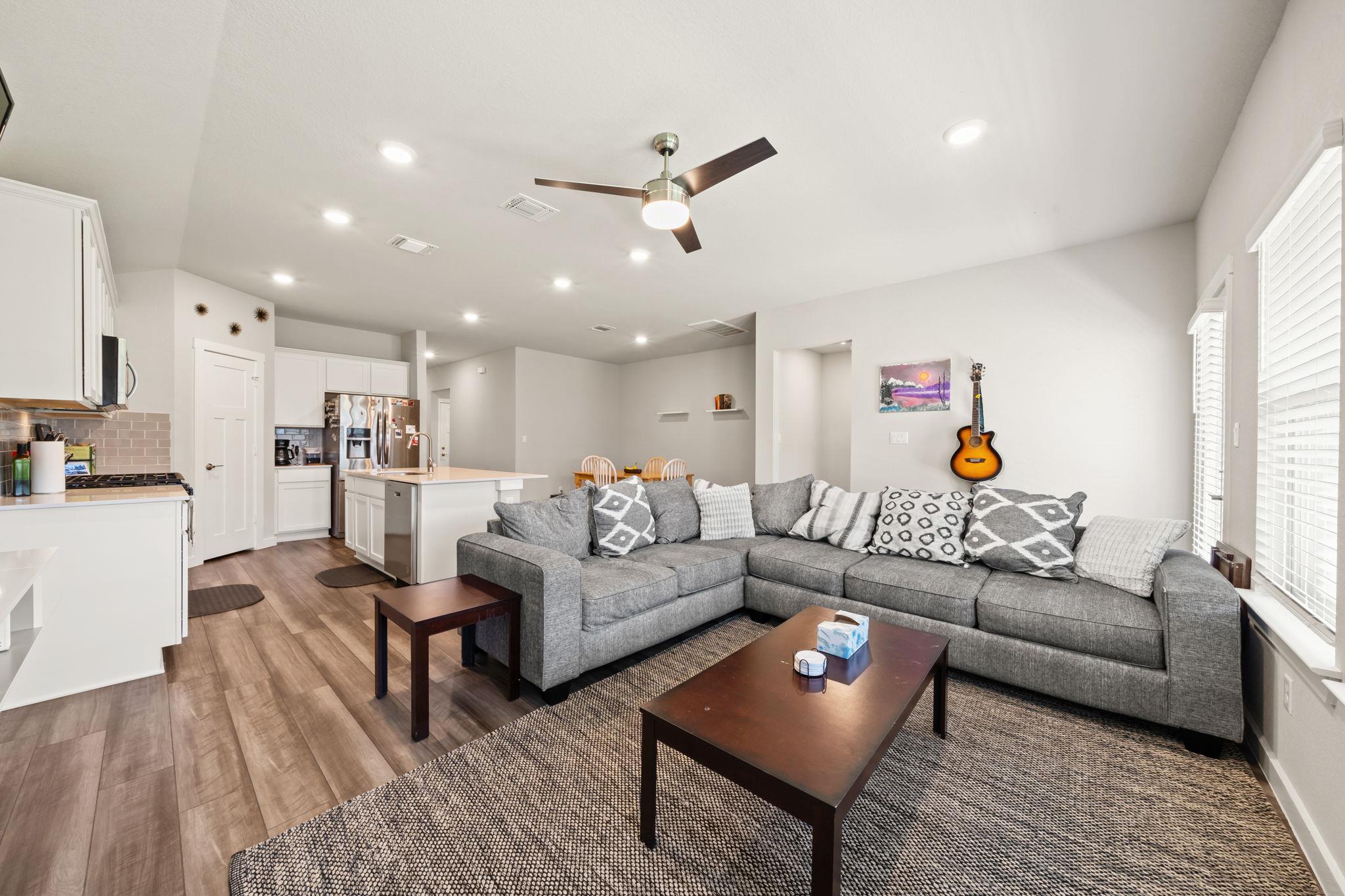 1117 Tipton ST — photo 4